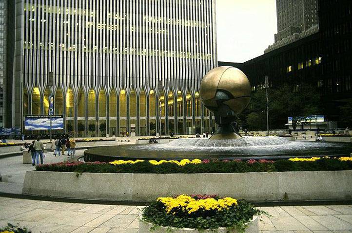World+trade+centre+memorial+fountain